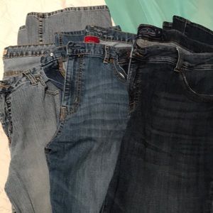 Lot of jeans will sell separately